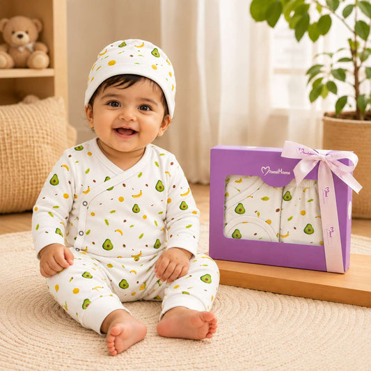 Organic Cotton Newborn Baby Clothing Set | Baby Shower Gift Hamper | Kimono Onesie, Pyjama & Cap Set | 0-6 Months | Pack of 3