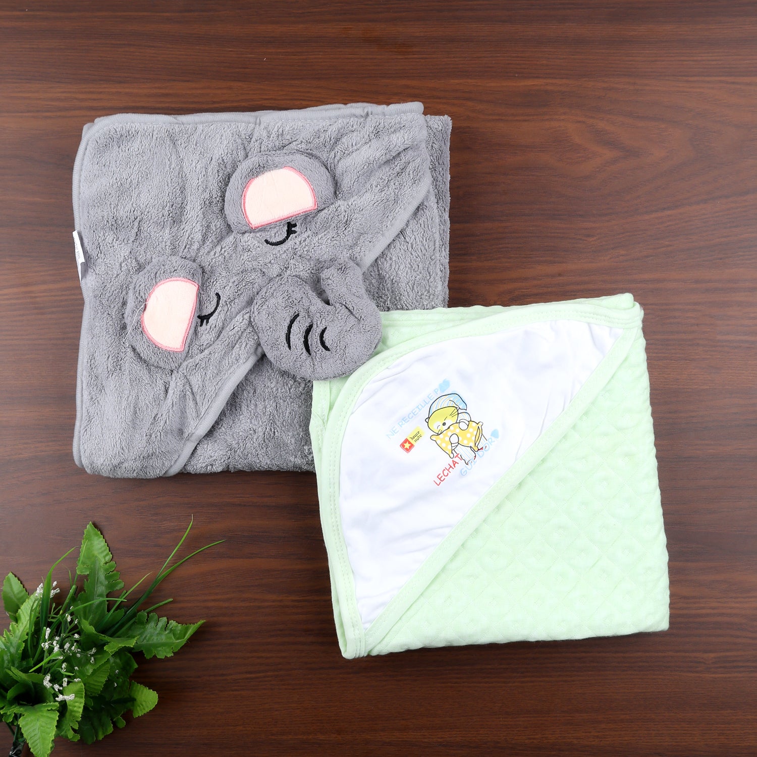 Moms Home Designer Ultra Soft Cotton Baby Hooded Bath Towel Pack Of