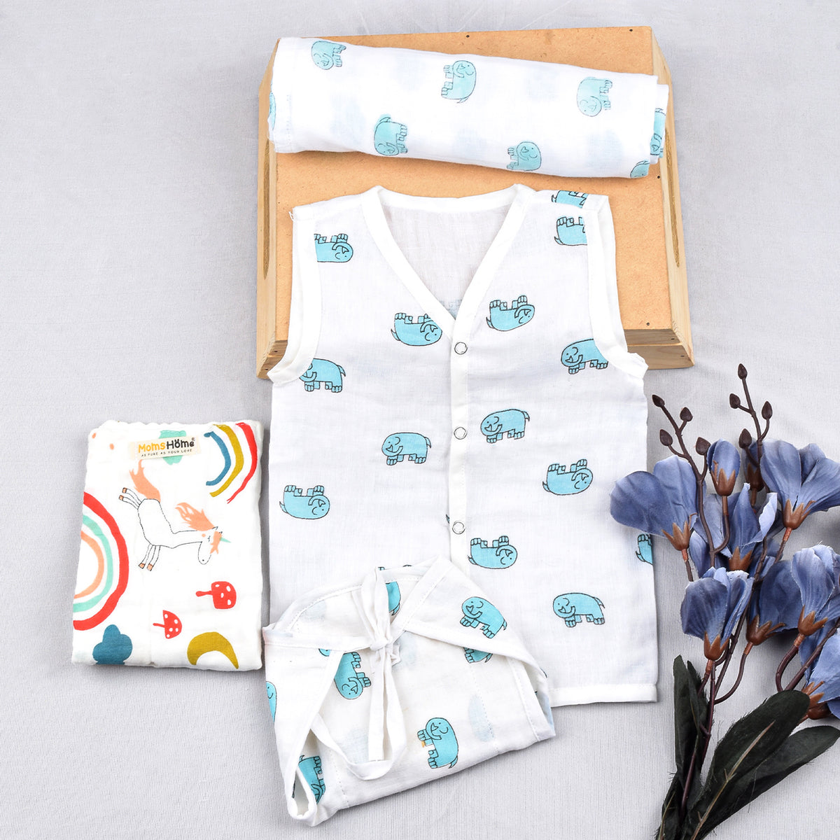 Newborn Baby Unisex Muslin essential Combo - Multicolor  - 4 Items