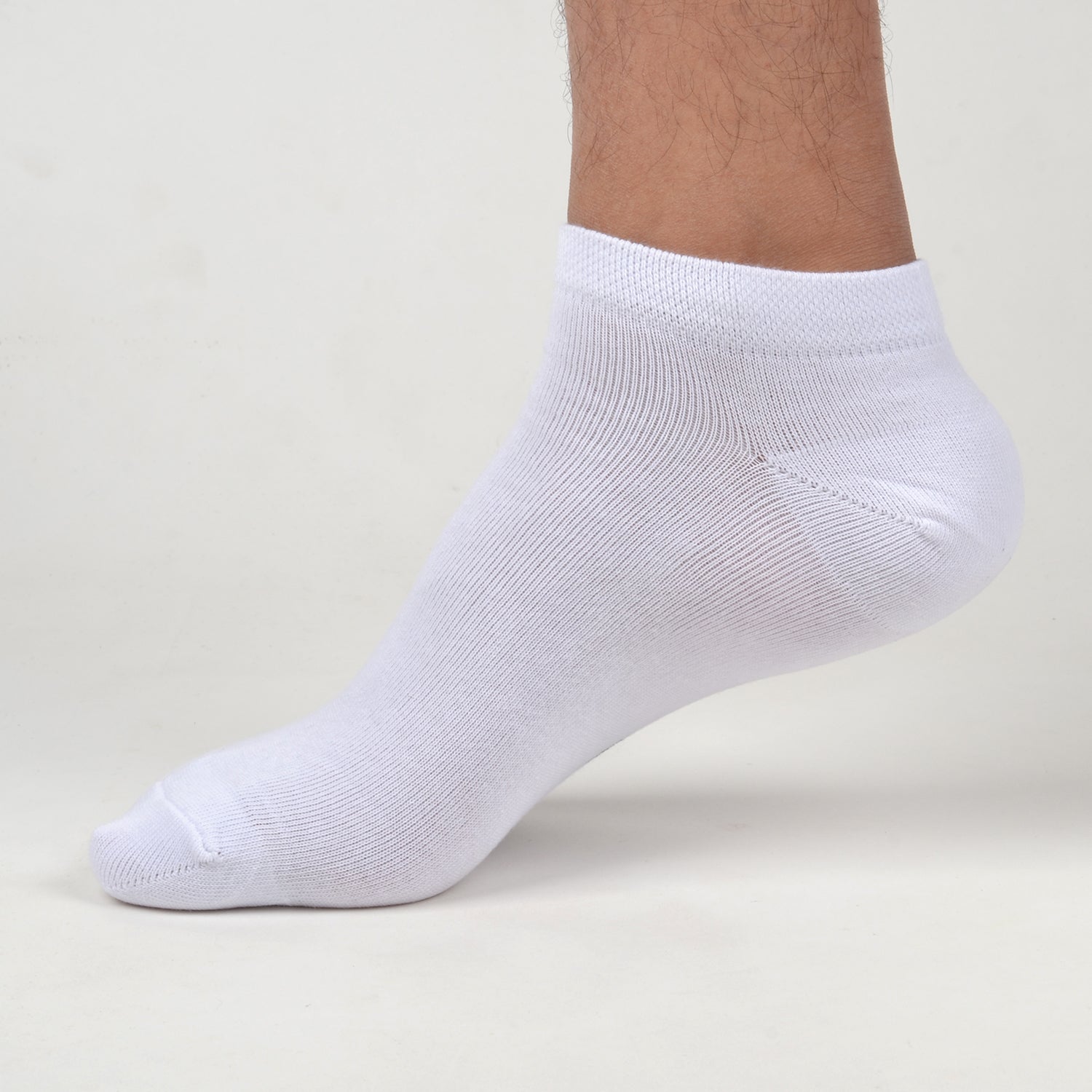 FOOTPRINTS Unisex Solid Cotton Ankle-Length Socks -Pack Of 1 White