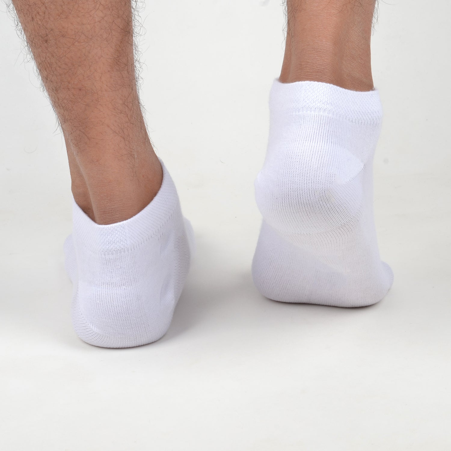 FOOTPRINTS Unisex Solid Cotton Ankle-Length Socks -Pack Of 1 White