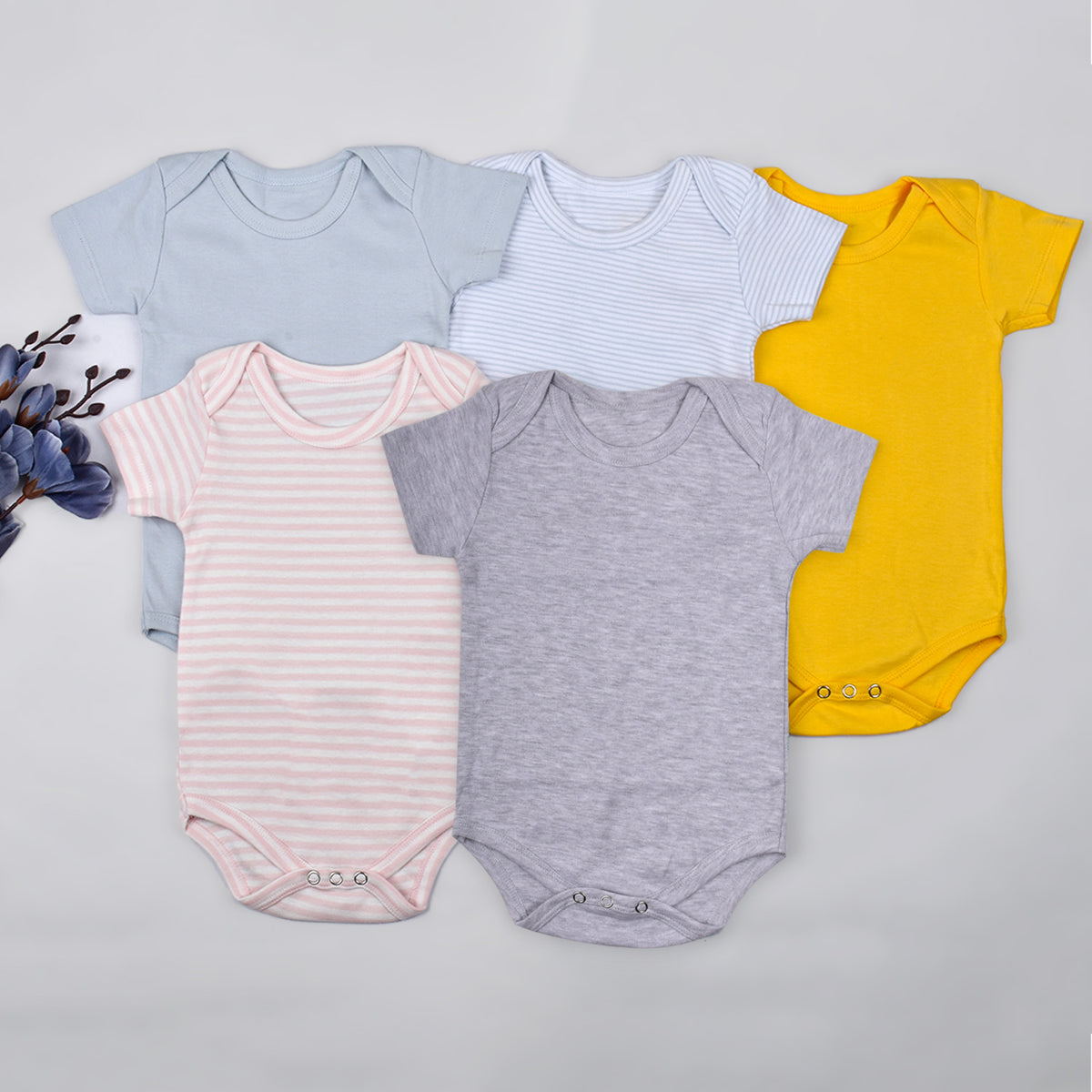 Baby Soft Organic cotton Unisex New Born  Onesie Pack of 5 Mix designs- 0-3 Months