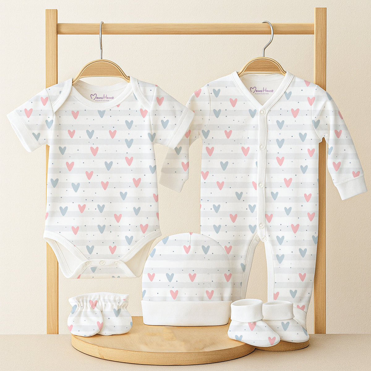 Baby Home Coming Outfit Set | Baby Shower Gift Hamper | Baby Essential Clothes Set | Heart | 0-6 Months | Pack of 5