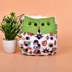 Baby Unisex Nappy Combo 1 Drysheet, 1 Printed Diaper, 1 Padded Underwear, 2 Muslin Nappy, - Multicolor- 0-12 Months