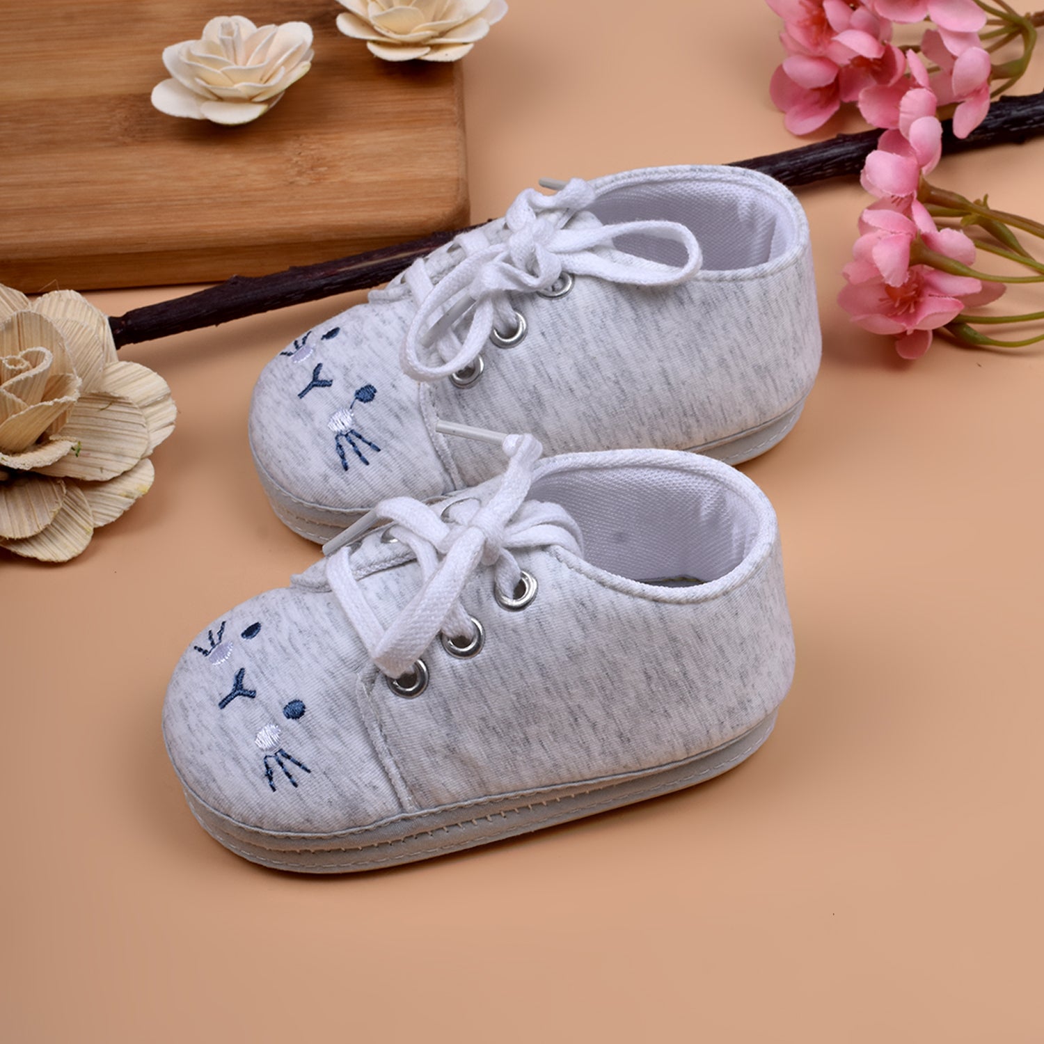 Moms Home Unisex New Born Baby Comfortable & Colourful Shoes - Grey Cat