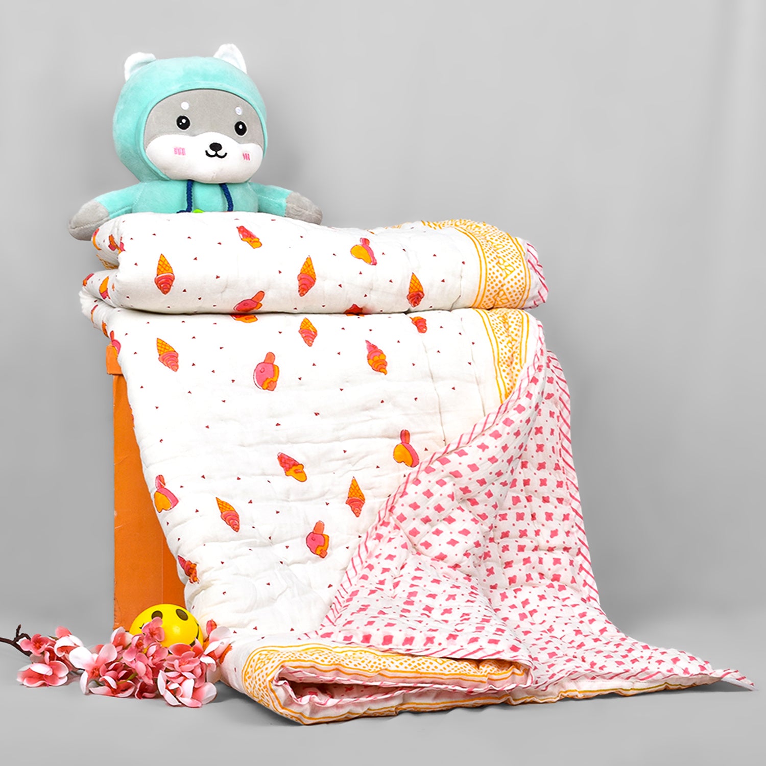 Baby Quilt - Colourful IceCream  Print- 0-5 Years - 100*150* 2 Cms