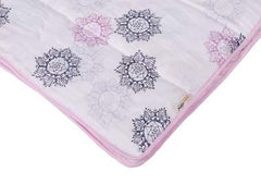 Baby Organic Cotton Muslin Quilt and Pack of 4 Muslin Swaddles Combo- 0-2 Years- 112*112 cms-Flower Print