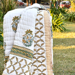 Double Bed- Comforter/Quilt - Brown Leaf- 90"*108''
